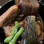 よし梅 - ◆あら煮御膳 1,800円税込
      とにかく"あら煮"のボリュームがものスゴい‼️
      (*ﾟ∀ﾟ*)