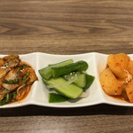 焼肉フランス人 - キムチ盛り合わせ