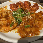 焼肉フランス人 - ホルモン盛り合わせ