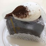 パティスリー アルブリエ - ガトーショコラ　499円