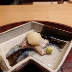 一本杉 川嶋 - ７．５ｋｇの鰆の腹の藁焼き