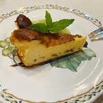 高原の宿ブッガーブー - バスクチーズケーキ