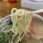 圭順 - 硬めでお願いした中細麺