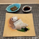 一意鮮心 吾代 - イカゴロと割醤油を使い分け味わう鯣烏賊の造り