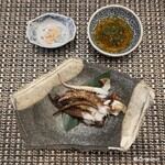 一意鮮心 吾代 - 藁焼きで薫香が付けられた下足