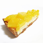 キル フェ ボン - ゴールデンパインとル ガールクリームチーズのタルト　(577円)  '13 4月下旬