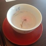 日本料理 旬彩 - 桜湯