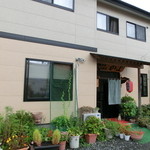 居酒屋かよ - 店舗入り口。2012年10月再訪問。