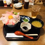 Uotaru - 海鮮丼