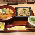 Kashunan - カツ丼セット(税込990円)