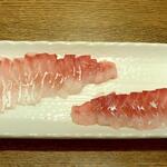 ディオ - 黒鯛(チヌ)刺身用 132ｇ (税抜)195円 カット後 (2022.10.06)