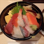 すし三崎丸 - 日替り海鮮丼