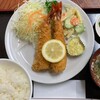あらかわ食堂 - 海老フライ定食1500円。とりあえず暫定1位の海老フライです(//∇//)