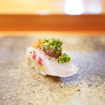 天寿し - 鯛と鯛の肝ペースト