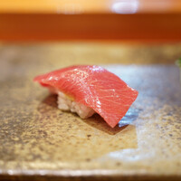 天寿し 京町店 - 大間中トロを煮切りで