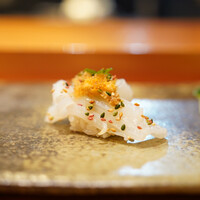 天寿し 京町店 - 赤烏賊、雲丹、飛子、錦胡麻で。