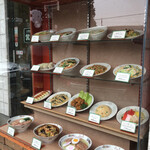 中華料理 成喜 - 食品サンプル綺麗になってました