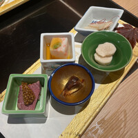 最飛びヒレ家 馬喰一代 名古屋EAST - 長芋　栗の渋皮煮　蟹真丈他前菜盛り合わせ