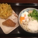 丸亀製麺 - とろろ　温玉　野菜のかき揚げ　おいなりさん　このセットで￥５５０