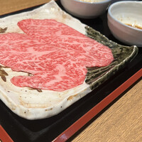 柳橋焼にく わにく - サーロインのしゃぶしゃぶ
