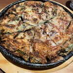 韓国家庭料理 焼肉 明洞 - 海鮮チヂミ