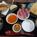 福浦漁港 みなと食堂 - とくとく定食