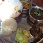 シバカリーワラ - クルチャとライス ラムキーマとカシミールベジタブル