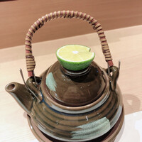 難波 鮨 よこ田 - 松茸土瓶蒸し