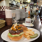 GRILL BURGER CLUB SASA - "限定10食" 【10月のMonthly Burger】 『メープルパンプキンBurger¥1,250』 『HOT COFFEE¥270』 ※平日ランチは、ソフトドリンク付