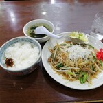 中華料理 おがわ - レバニラ炒め定食