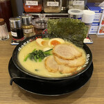 有楽家 - 料理写真:気合盛ラーメン（塩）