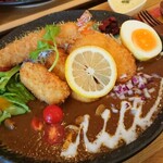 マタカリー - 秋鮭フライのたるたるカレー＋エビフライ