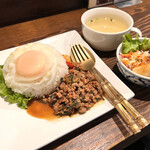 Manee Thai - 