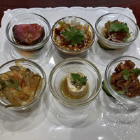 個室中華 頤和園 溜池山王店 - 