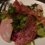 beer & wine厨房　tamaya - お肉屋さんのサラダ