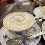 喫茶トリコロール - ウインナーコーヒー