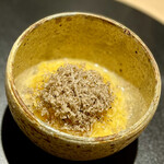 パルコ フィエラ - ❸パスタ
      〜完熟卵のパスタは香りが凄いタヤリン。ご主人の地元である美唄な北海地鶏でとったブロード。それに70℃で18時間、バターを合わせたもの。オータムトリフも濃厚でネットリと舌に纏わりつく美味しさ。