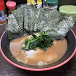 横濱家系ラーメン 勝鬨家 - 