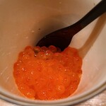 鮨 さかい - ②筋子の解しイクラ(北海道根室産)のマイクロ丼
      フレッシュな筋子を解したイクラは薄皮が軟らかく、円やかな旨みとコクが楽しめます
      やはり旬の筋子のTKGはウマい！