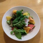 銀カフェ・リビングルーム - サラダ