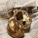 パンやきどころ RIKI - イチジク ¥270