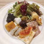 港の食卓 メサ - 前菜の盛り合わせ