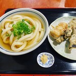 純手打ち讃岐うどん五郎 - あつあつうどん小¥400
            ミニちくわ&こんぶ¥150