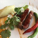 フライヤーズテーブル - 肉二品目　少し辛さもあり絶妙な味付けでした