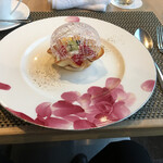 フライヤーズテーブル - デザート　中に別のものが　どうなってるのでしょ