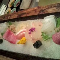 明日香 下北沢店 - 刺し盛（氷の上に）