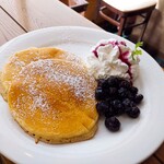 Hawaiian Pancake Factory - ⚫ブルーベリーパンケーキ