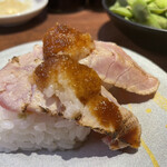 回転寿司 北海素材 - 鮪炙り