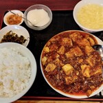 Ryuusei Saikan - ランチの麻婆豆腐定食