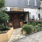 OVER TIME - 店の外観